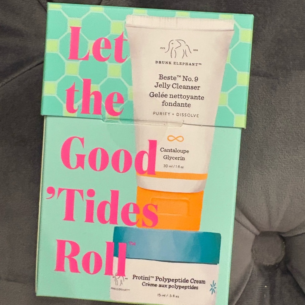 Drunk Elephant Beste No. 9 Jelly Cleanser and Protini Cream Set - White and Blue